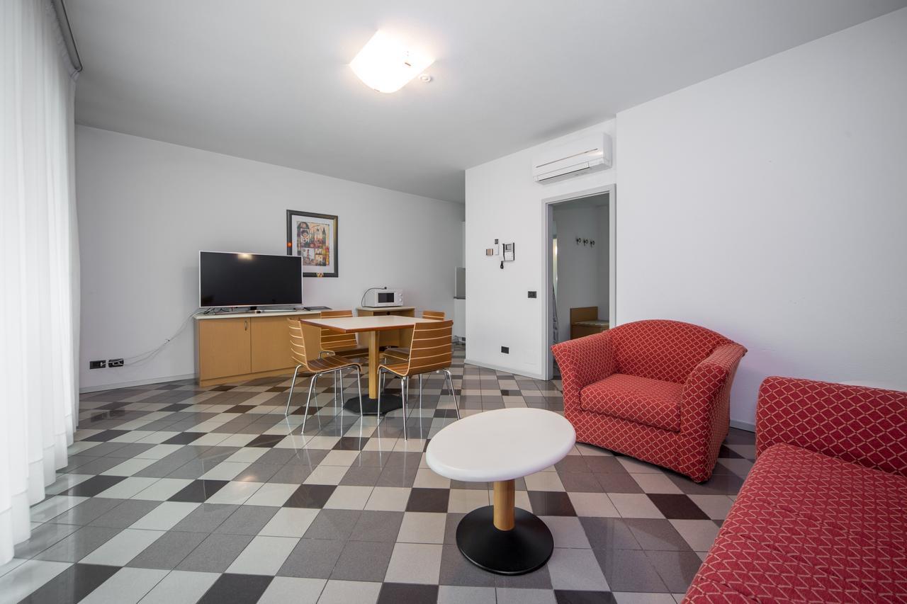 Piazzi House Aparthotel Sondrio Kültér fotó