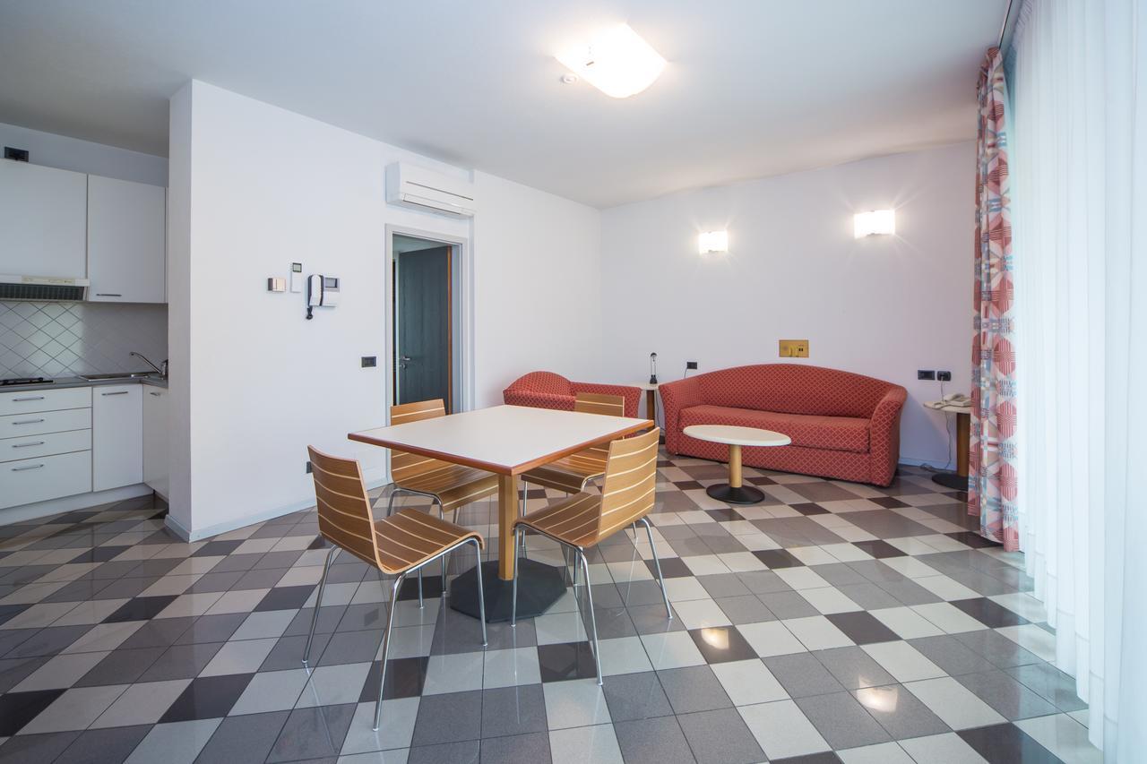 Piazzi House Aparthotel Sondrio Kültér fotó