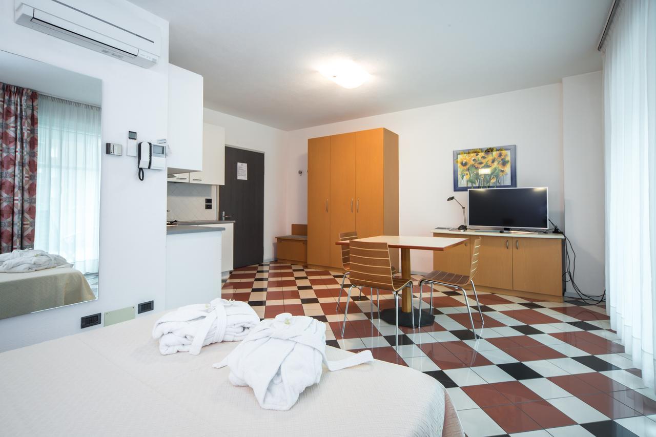 Piazzi House Aparthotel Sondrio Kültér fotó