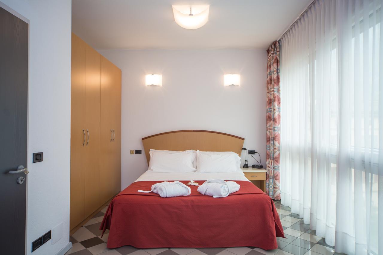 Piazzi House Aparthotel Sondrio Kültér fotó