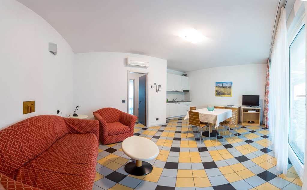 Piazzi House Aparthotel Sondrio Szoba fotó